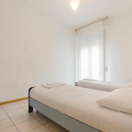 Carracci Apartment: Spazioso E Comodo Alla Stazione * Bolonha